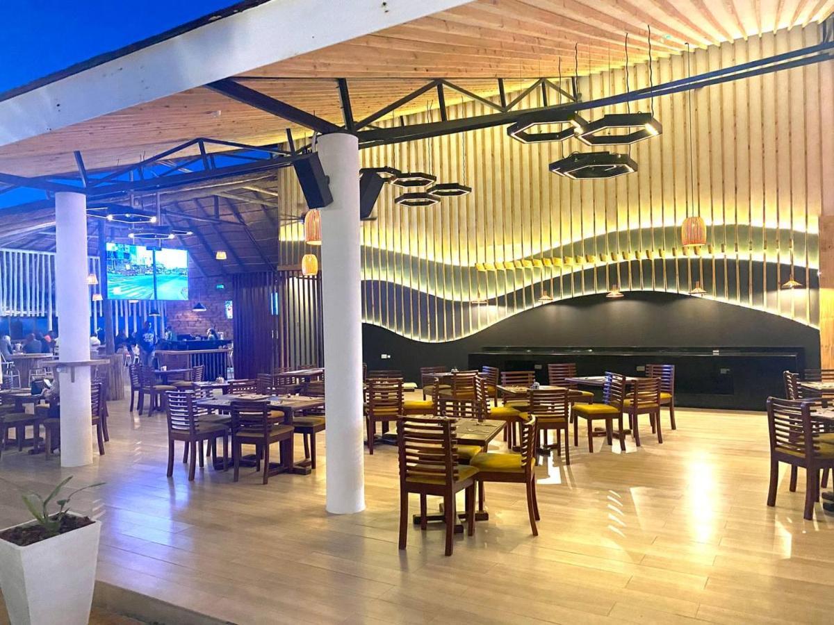 Giraffe Beach Hotel Dar es Salaam Exterior photo