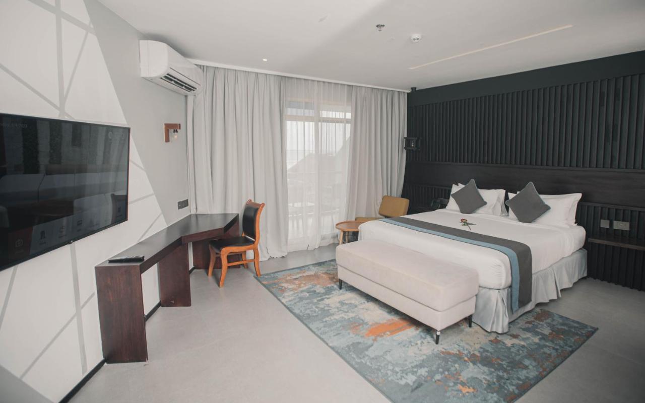Giraffe Beach Hotel Dar es Salaam Exterior photo