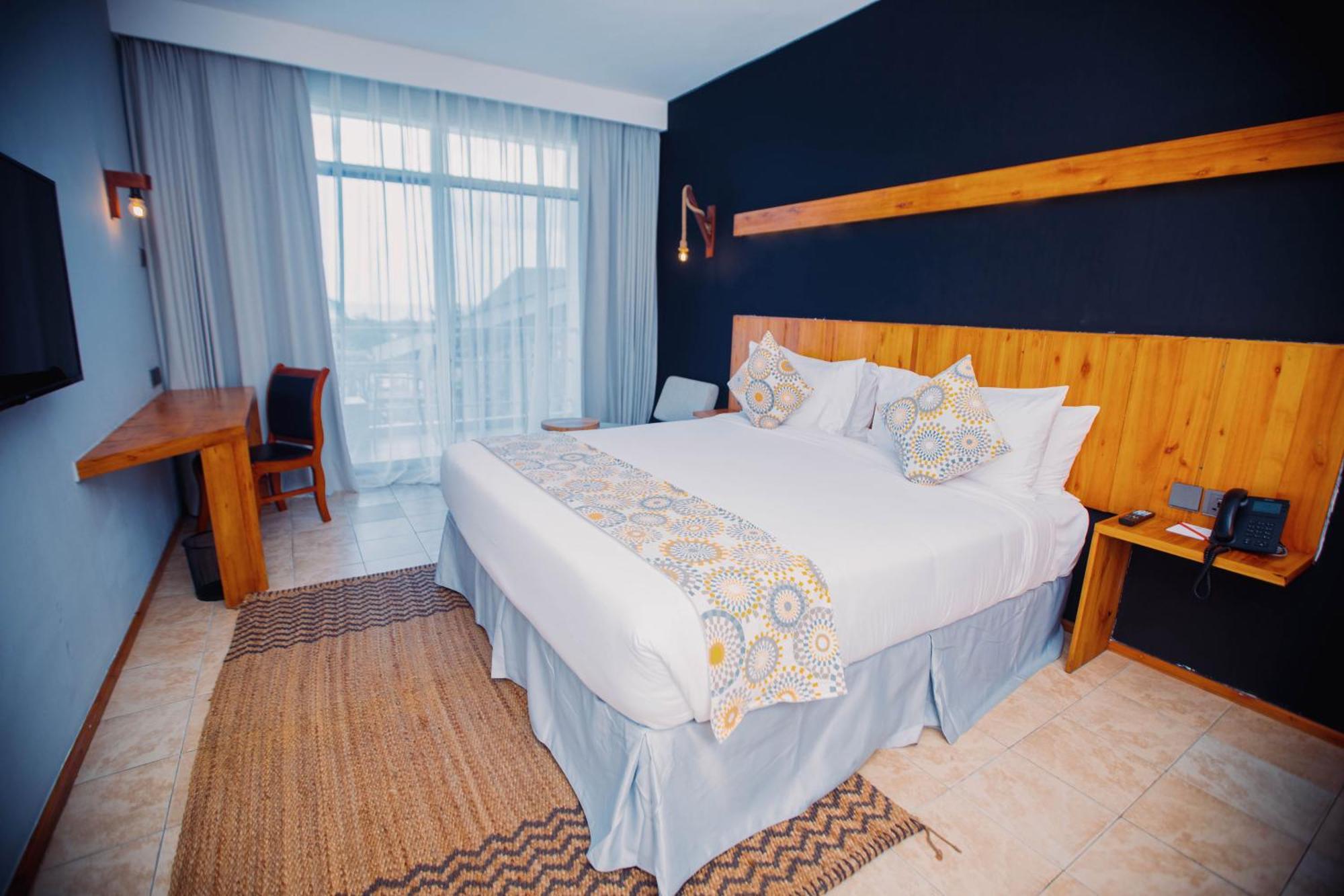 Giraffe Beach Hotel Dar es Salaam Exterior photo