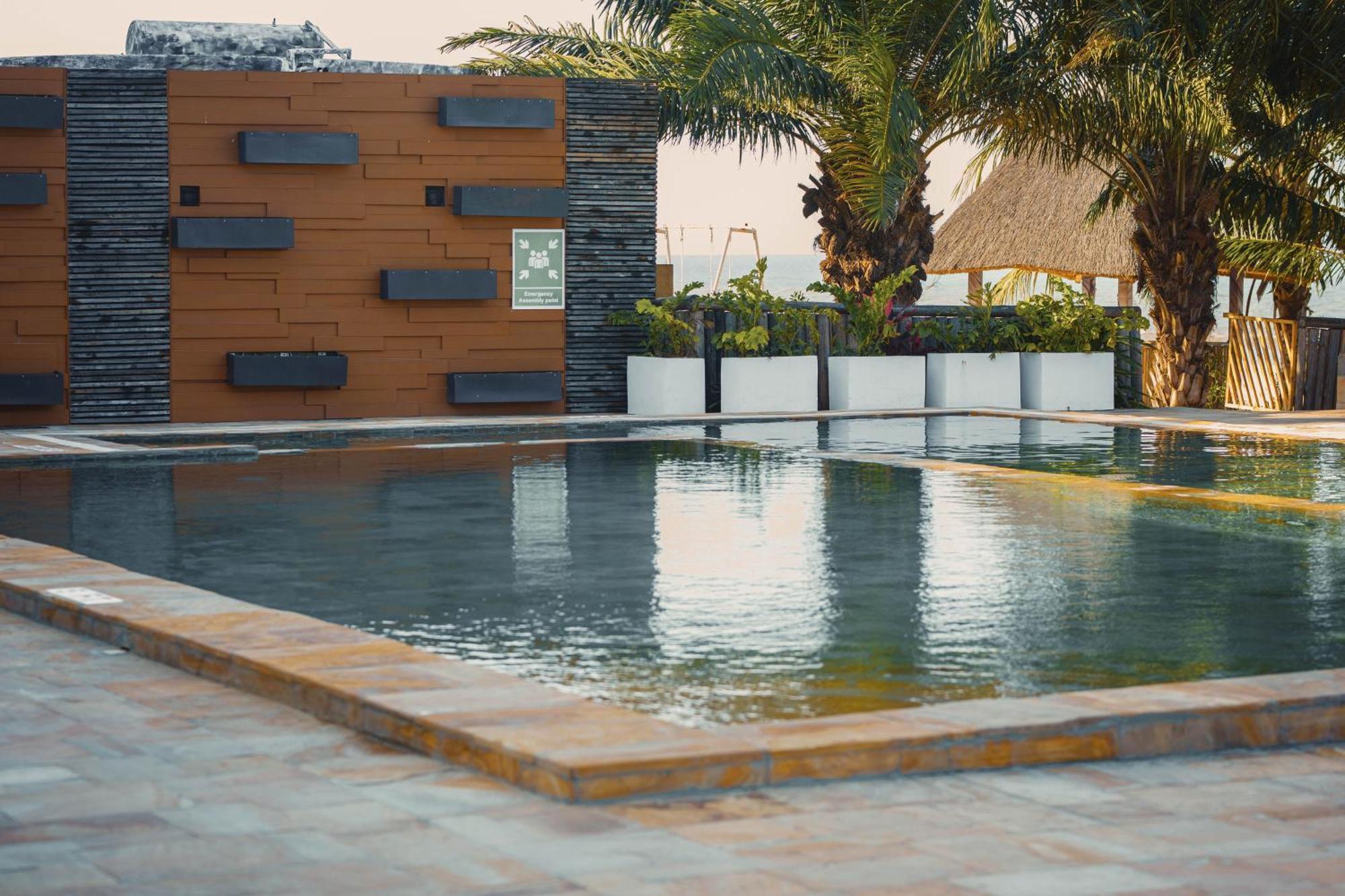 Giraffe Beach Hotel Dar es Salaam Exterior photo